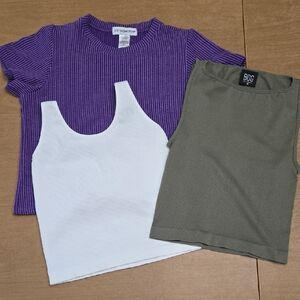 Size Medium Tanks and Tees, NWT